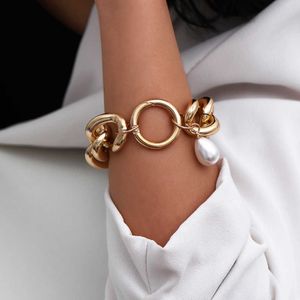 Linkketen Goth Big Imitatie Pearl hanger armband Bangle vrouwen mannen armband hiphop zware metalen dikke slot ketting armbanden hand sieraden g230208