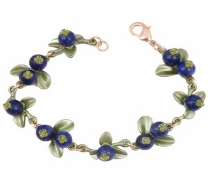 Link -keten Huanzhi 2021 Zoete metalen plantenbladeren Zutwater Pearl Fruit Blueberry Bracelet For Women Girls Party Birthday Jewelry5322356