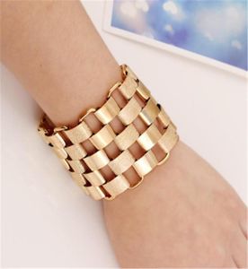 Chaîne de liaison Komi Punk Metal Hollow Geometric Square Width Bracelet For Women Men Gold Silver Color Gift Vintage Bijoux i3968584499