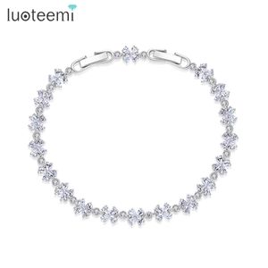 Link Chain Luoteemi Clear CZ Clover Crystal Tennis verstelbare armbanden voor vrouwen nieuw in luxe bloemen bruiloft bruids mode -accessoires G230222