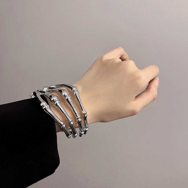 Chaîne à maillons Nouvelle couleur personnalité vent froid crâne bracelet design exagéré vêtements manches cerceau bras anneau hommes et femmes bijoux G230222