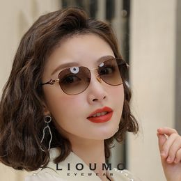 LIOUMO Elegante Quadratische Sonnenbrille Frauen Polarisierte Mode Diamant Gläser Dame Anti-Glare Gradienten Objektiv UV400 gafas de sol mujer