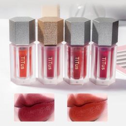 Lip Gloss 4G Vibrant Color Matte Effect Hoge verzadiging Langdurige mini-make-up vloeistof voor vrouwen/famle-benodigdheden