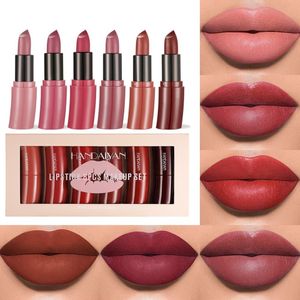 Lippenstift 6 stks/doos Gebogen lippenstiftset Fluweel Matte Moisturer Langdurig Gemakkelijk te dragen Niet droog en gebarsten Gladde textuur Stevige lippenstift 230712