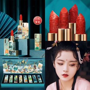 Lipstick 8pcset Classic Chinese Red Dress Gift Box Vintage Pure High Saturation Kleurrijke gravure Art Year Make -up Set 230816