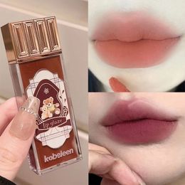 Lápiz labial Cloud Bear Mate Lápiz labial líquido Terciopelo Desnudo Brillo de labios rojo Taza antiadherente de larga duración Tinte de barro para labios Crema Cosméticos de maquillaje 231102