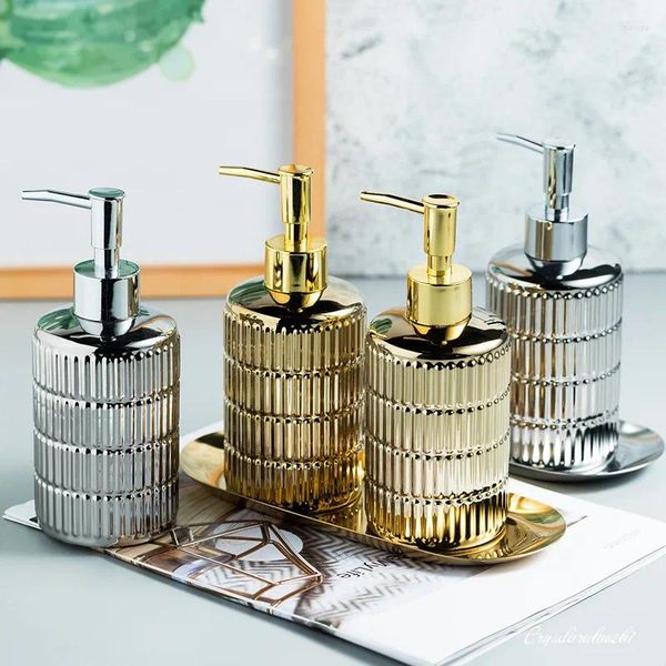 Dispensador de jabón líquido 3pcs/set Accesorios de baño Set Bandeja de acero inoxidable Cerámica Cerámica de manos Botella de gel de ducha