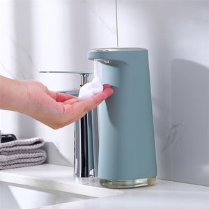 Dispensador de jabón líquido Dispensador automático de jabón de espuma líquida con sensor Dispensadores inteligentes Jabón Baño Carga USB Lavadora de manos para cocina 220827