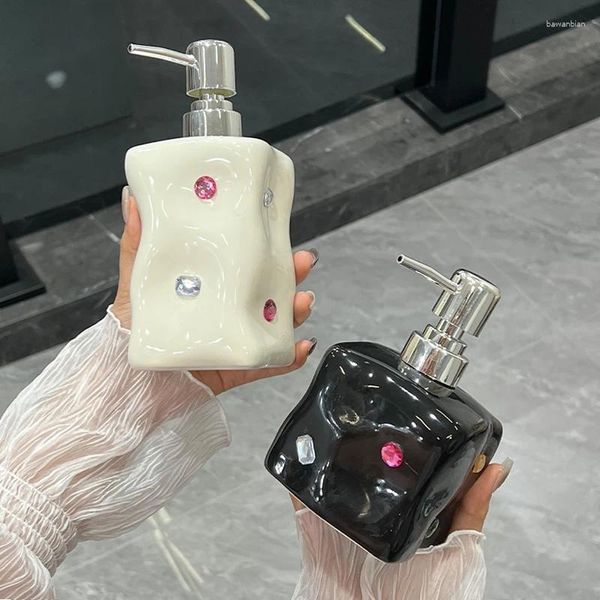 Dispensador de jabón líquido Accesorios de baño de cerámica en forma de mariposa Botella de champú Bottle Botella de desinfectante de la cocina