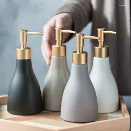 Dispensateur de savon liquide Matte White Ceramic Shampooing Lotion Bottle Bathroom Gel Gel Press Press Hand Dispensing