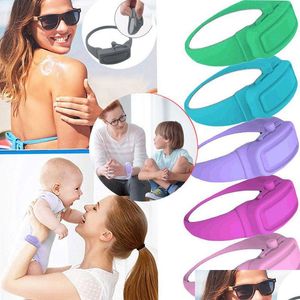 Dispensador de jabón líquido Sile Pulsera dispensadora Desinfectante de manos portátil Loción Muñequera Usable para niños Adt Drop Delivery Home Gard Dhdsg