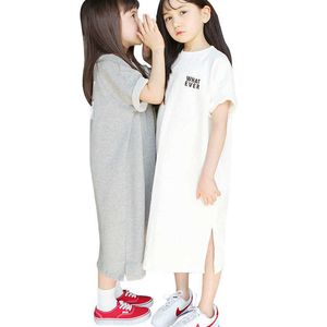 petite grande soeur vêtements âge pour 2 -18 ans enfants casual t-shirt style robe irrégulière longue robe 2019 nouvel été enfants robes Q0716