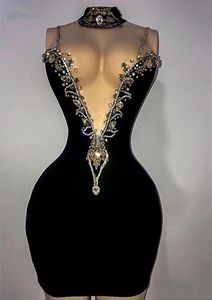 Little Black Cocktail Evening Dresses 2023 Spaghetti Straps Short Prom Gowns for Women Party Wear Crystal Beading Velvet Night Gowns