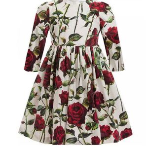 Kleine meisjes jurken mode rose bloemen meisje lente jurk prinses gewaad enfant europese stlye meisje zomerjurken Q0716
