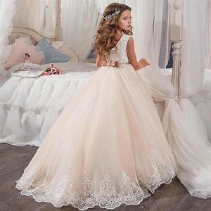Petite reine robe dentelle blanche robes de fille de fleur fête de mariage perlée taille robe pour enfants 2021 vente 032908