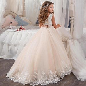Petite reine robe dentelle blanche robes de fille de fleur fête de mariage perlée taille robe pour enfants 2021 vente 03246I