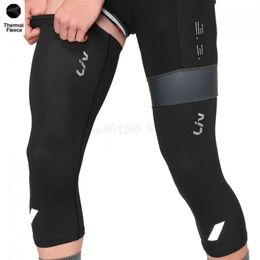 LIV Winter Cycling Knee Warmers Pro Team Thermal Fleece Winddichte Soft Shell Leg Sleeve Ademfietsbeveiliging Cover Men 240320