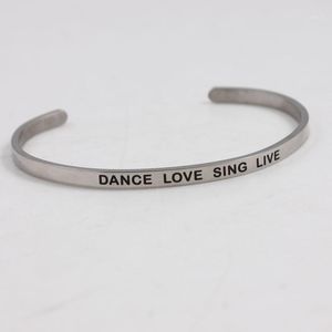 Brazalete de pulsera Mantra con cita de inspiración positiva grabada en acero inoxidable de 4mm LIVE para mujer