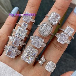 S925 bijoux en argent Sterling anneaux bague de mariage pour les femmes diamant carré fleur de glace Super mousseux Imitation diamant bague
