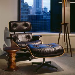 Muebles de sala de estar Eames Cowhide Pu dermis gira tumbona con ruedas Lounge Nordic solo diseñador sofá silla simple moderno sillas de ocio