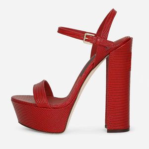 Lézard Cowhide Tareshing Platform Sandals Femmes Chaussous sur le talon Gold Red Chaussures de mariage Designer Fashion Sangle de vite