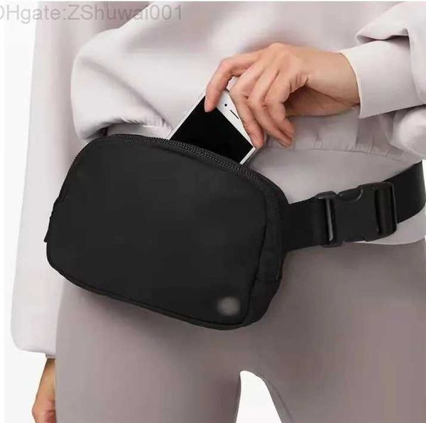 LL Luxury Lu Fanny Pack en todas partes Cinturón Bolsa Bolsas de diseñador Bolsa de yoga en el pecho Bumbag Nylon para mujer para hombre al aire libre Fleece Hombro Crossbody Bolsas de cintura con bolso de marca 1O97