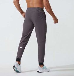 LL Herren Jogger Lange Hosen Sport Yoga Outfit Schnell trocknend Kordelzug Turnhallentaschen Jogginghose Hosen Herren Lässige elastische Taille 666