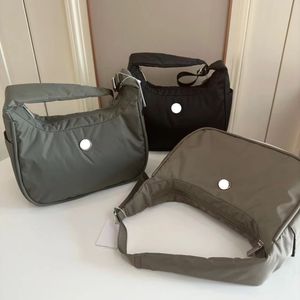 Ll Yoga Bags Designer Fashion Mini sac à bandoulière en peluche et nylon fourre-tout capacité 4l