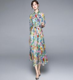 Llzacoosh -runway ontwerper geplooide maxi zomer vrouwen elegante bloem print boog nek vintage a line chiffon long party jurken 2105143741967