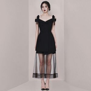 LLZACOOSH Runway Summer Off Épaule 2 pièces Ensemble Femmes Hauts à double boutonnage + Mesh Patchwork Black Long Party Jupes Costume 210514