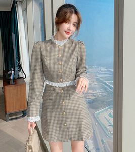 LLZACOOH Spring Fall Dames Single Breasted Contrast Color Lace Trimm Dress Elegante Dames Plaid Mini A lijn jurk 210514