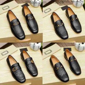 2023 Heren Loafers Luxe Ontwerpers Schoenen Echt Leer Bruin Zwart Heren Casual Designer Kleding Schoenen Instappers Bruiloft Guccis Schoen Met Doos 3846 Gg Guccy D64E WC LTY2