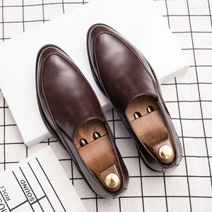 Loafers Men schoenen Classic Solid Color PU PUNTEE TOE Simple Slip-on Fashion Business Casual Party Daily AD106