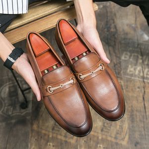 Loafers Men Solid British Shoes Color Patroon Pu Classic ing Metal Belt One Pedal Fashion Business Casual Wedding Daily AA Wedd