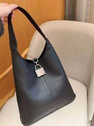 LOCKER Designer HOBO sac femmes sac à bandoulière sac à main bandoulière sac à main mode cuir grande capacité accessoires en métal argenté brillant
