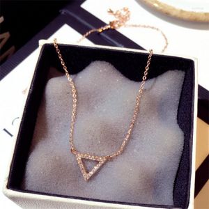 Médaillons 14K Or Rose Collier Pendentif Femmes Charme Diamants Chaîne De Luxe Bijoux Pour Noël Triangle