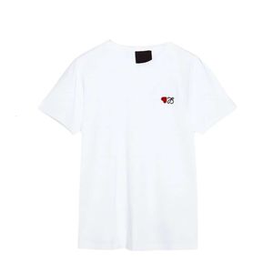 Loewee Designer T-shirt Original Qualité Année Nouveau T-shirt Style Limité Petit Coeur Style Unisexe Lâche Et Confortable Hommes Et Vêtements Pour Femmes