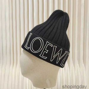 Loewee Hat Officiel Qualité Designer Beanie Caps Hommes Femmes Hiver Populaire Laine Chaud Tricot Chapeau 010w8j