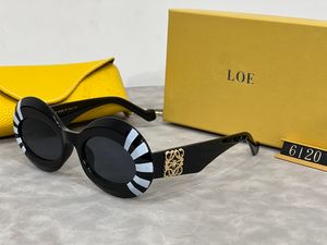 Lunettes de soleil Loeweee Lw40091i 96e Same des lunettes pour femmes