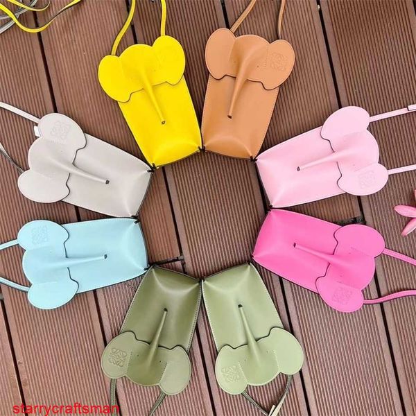 Loewies Elephant Pouch Crossbody Bags 2024 Luojia Autumn New Super Cute Elephant Phone Bag Genuine Leather Crossbody Phone Bag Mini Phone Bag Cowhide HBYU