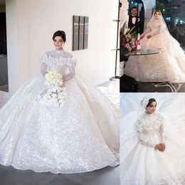 Lange 3D -jurken Brillicant Wedding Flower Juweel Mouwen SHANKENDE AANSLAGEN KAPELPLOWEN GEBRUIKTE GEMAAKTE BRIDAL GADEN PLUS SIZE VASTIDOS DE NOVIA