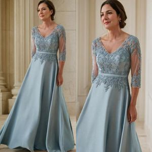 Long Blue Mother of the Bride V Neck 3/4 Manches appliqués en dentelle perlée