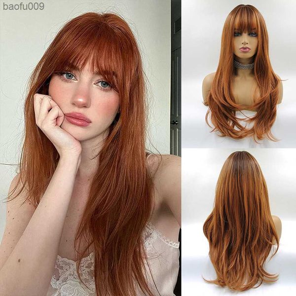 Longue perruque brune avec une frange Cheveux synthétiques naturels Perruques ondulées pour les femmes Daily Party Cosplay Perruque Résistant à la chaleur Fibre Mode Perruques L230520