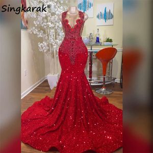 Lange jurken 2024 Rode Diamanten Mermaid Style Sparkly Rhinestones Crystals Pargin Black Girls Prom Party Formal Tjurns