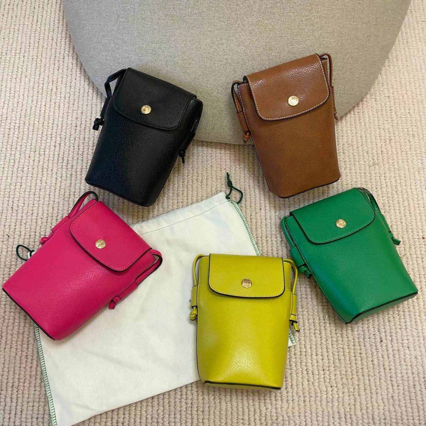 uzun lüks tasarımcı tote çanta erkekler kadın düz renkli cep telefonu paketi omuz omuz çantası moda çanta cüzdanları yüksek kaliteli siyah crossbody çanta