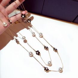 Collar largo de perlas de cadena pequeña de lujo para mujer Camelia doble capa Collane Lunghe Donna flores Maxi regalo de fiesta Chains286l