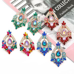 Long Métal Coloré Crystal Crystal Drop Dangle Boucles d'oreilles De Haute Qualité Strass Strass Bijoux Accessoires pour Femmes Grossistes