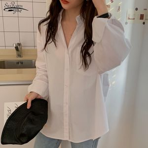 Manches longues Casual Plus Taille Vêtements pour femmes coréennes Loose Office Lady Chemise blanche Poche boutonnée Tops Blusas 12729 210521