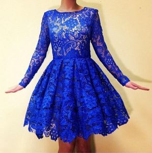 Vestidos de fiesta de encaje azul de manga larga Hasta la rodilla Vestidos de calidad superior con pliegues Fiesta de noche Vestidos de fiesta de graduación cortos clásicos simples