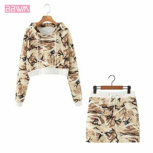 Sudadera con capucha de manga larga Moda Camo Chic Sudadera para mujer Retro Sexy Ombligo Versátil Sudadera femenina Tops 210507